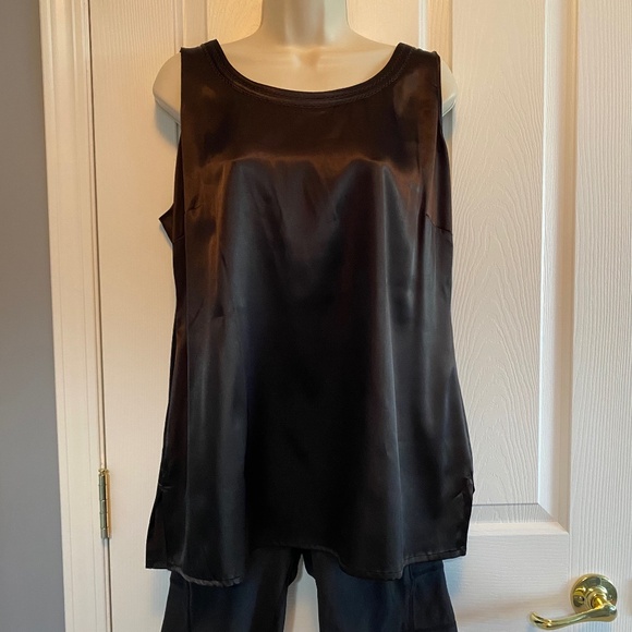 BUY 2 ITEMS GET 1 FREE - Chico’s Satin Look Blouse Sz 12 - Picture 1 of 8